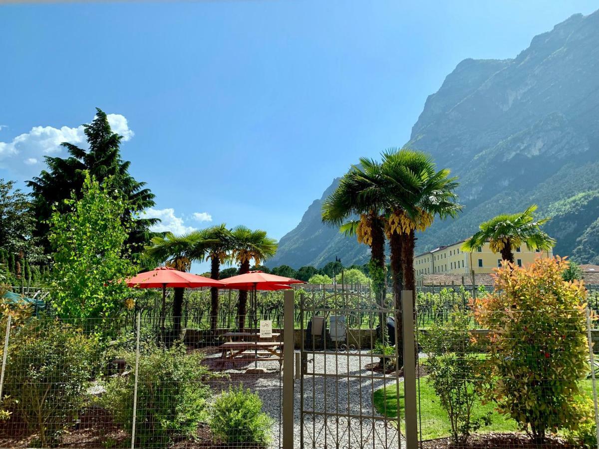 Albola Suite Holiday Apartments Рива-дель-Гарда Экстерьер фото